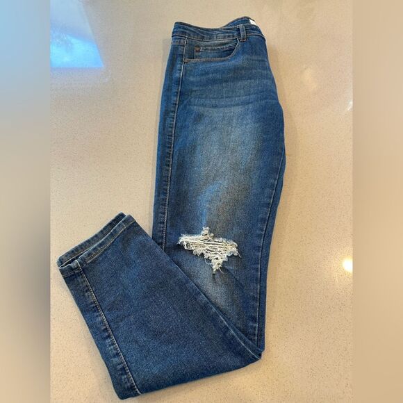 Kendall & Kylie Junior Girls Blue Distressed Skinny Jeans Size 13/14 - Picture 1 of 12